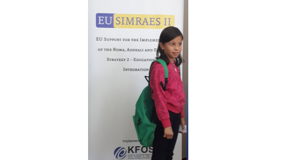 Distribution of school packages for students of Roma, Ashkali and Egyptian communities